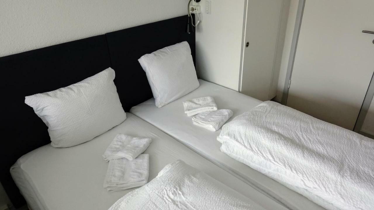 2 Rooms, Private Kitchen, Bathroom, And Garden. Aarhus Exterior photo
