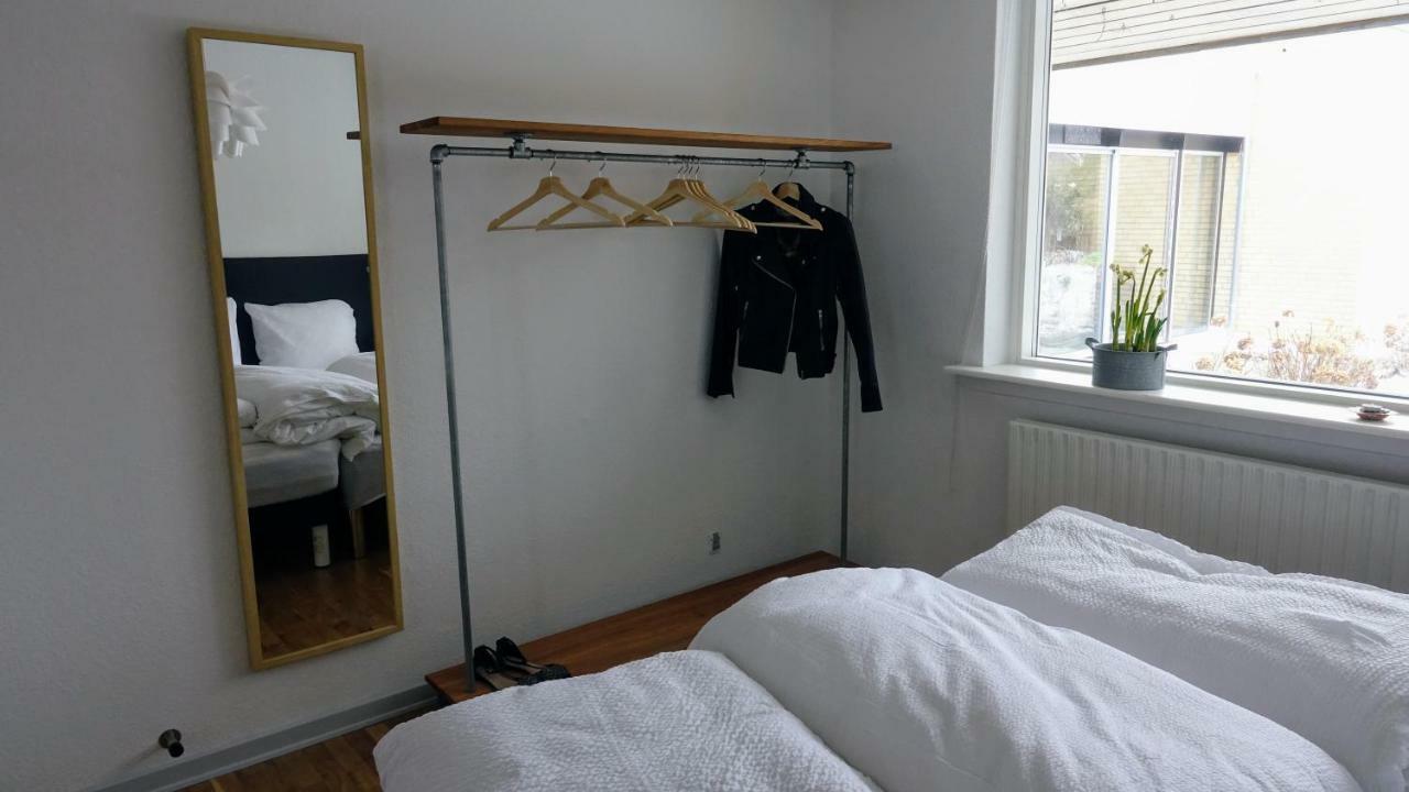 2 Rooms, Private Kitchen, Bathroom, And Garden. Aarhus Exterior photo